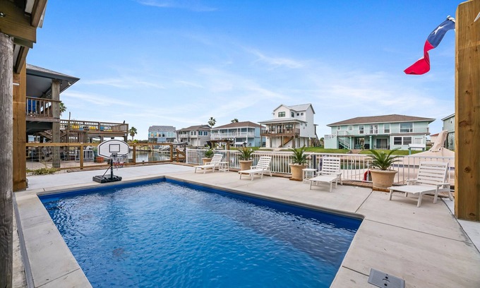 City-by-the Sea House | Waterfront Canal home! Private Pool, Hot Tub, Fishing, Dock your Boat!
