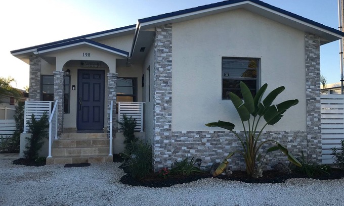 Blue Waters Cottage | Waterfront Cottage at Tavernier, Florida Keys