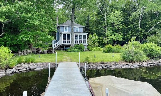 Berkshire House | Waterfront Cottage Retreat By Evergreen Home