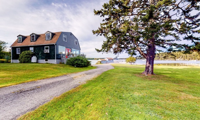 Tenants Harbor Cottage | Waterfront, dog-friendly home close to Seavey Cove with deck & beach views