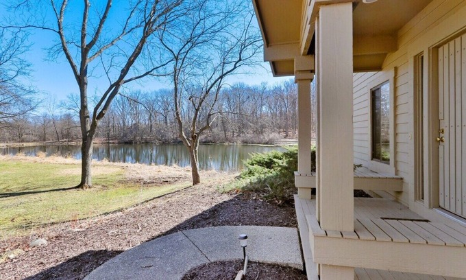 Fontana Condo | Waterfront |Duck Pond Getaway at Abbey Springs |Golf Cart |Pools |Clubhouse |Fitness Center