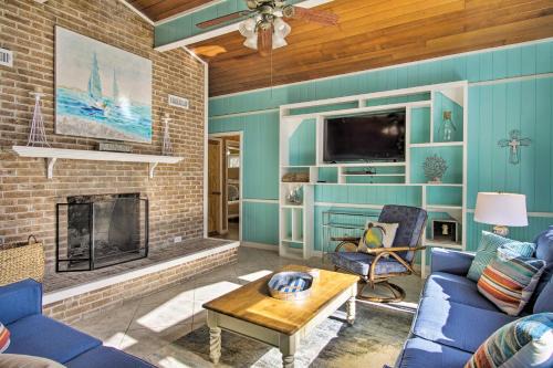 Foley House | Waterfront Foley Area Home - 15 Mi to Gulf!