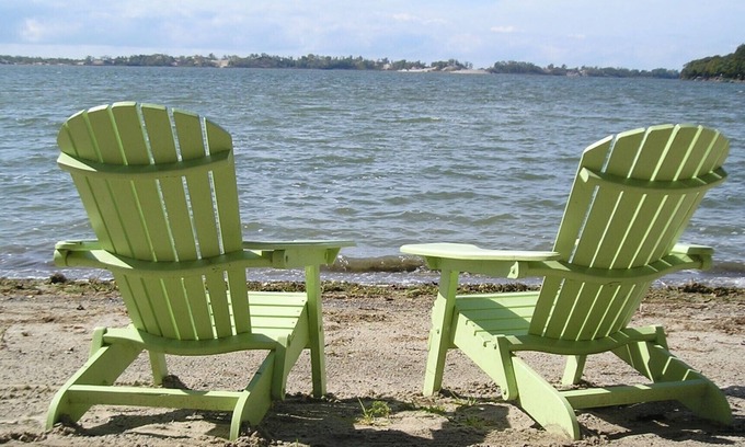 Picton Cottage | WATERFRONT, FREE PONTOON CRUISE WITH WEEKLY RENTAL