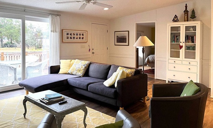 Port Royal House | Waterfront Getaway in Port Royal's Historic Old Village