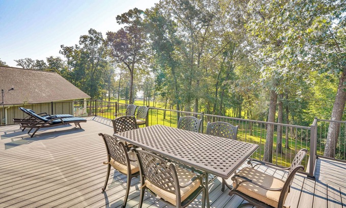Gilbertsville House | Waterfront Gilbertsville Retreat on Kentucky Lake!