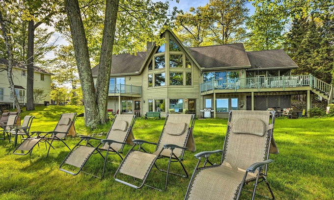 Glen Arbor Condo | Waterfront Glenn Lake Condo: Gas Grill & Views