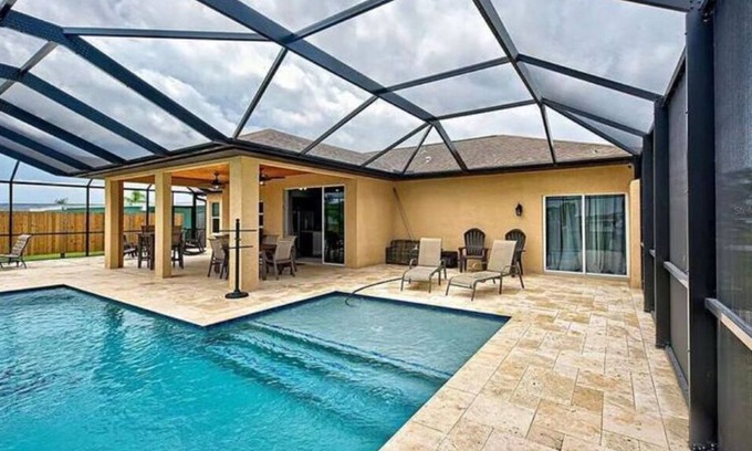 North Port House | Waterfront Heated Pool near Venice and Siesta beaches