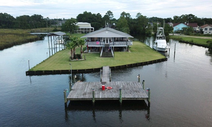 Gulfport House | WATERFRONT HOME - Gorgeous Views of Bayou Bernard at Mermaid Landing