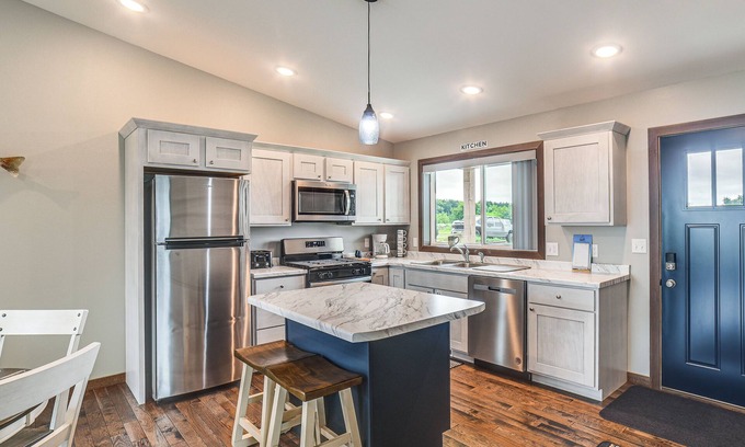 Hamlin County House | Waterfront Home in Lake Norden w/Dock & Ramp!