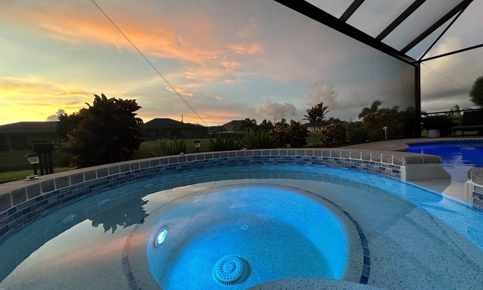 Broadmoor House | * Waterfront home to relax, reconnect, and create unforgettable memories together! *