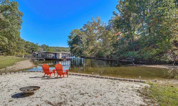 Gravois Mills House | Waterfront Home in Gravois Mills w/Deck & Beach
