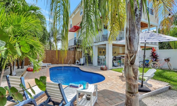 Marathon Villa | Waterfront Home w/Private Pool, Dock, Bikes, Kayak, Paddleboards. and so much more!