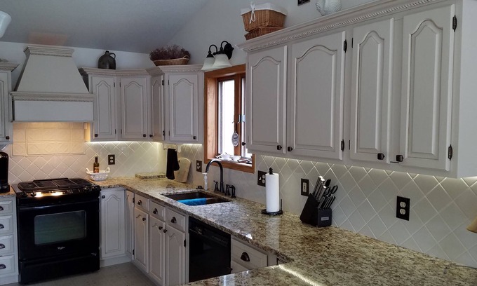 Farwell House | Waterfront home with breathtaking panoramic view of all sports lake
