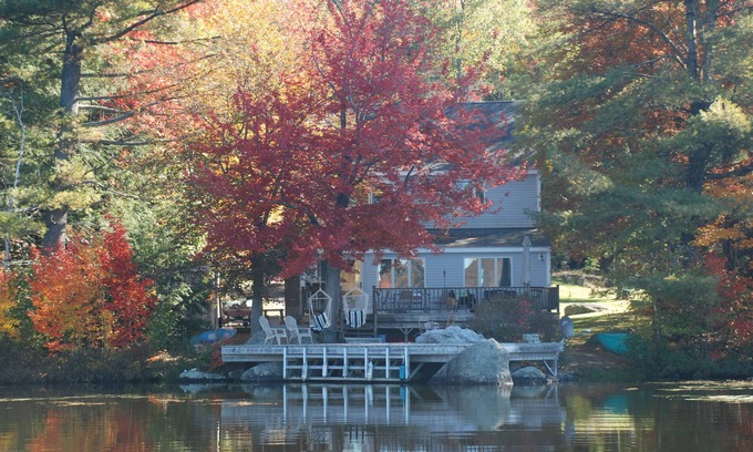 Unity House | Waterfront home with magnificent sunsets on tranquil lake