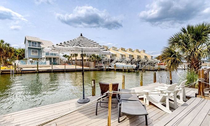 Perdido Key Coves One House | Waterfront home with tennis/boat dock access, deck, grill, & W/D