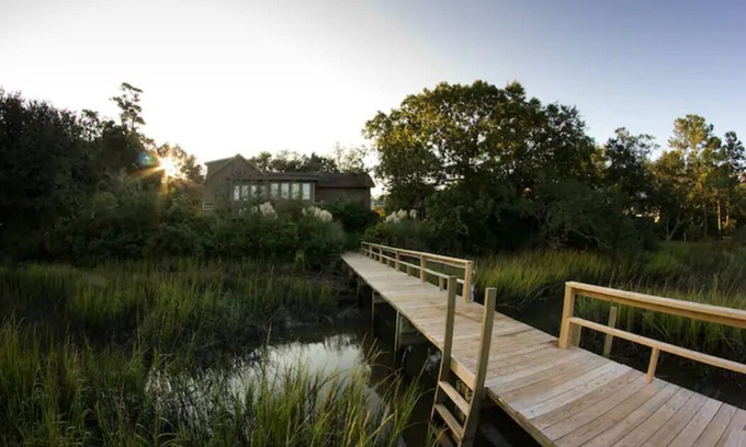 Wilmington House | Waterfront house. Pier, kayak, fishing, privacy, nature. Near beaches, boating.
