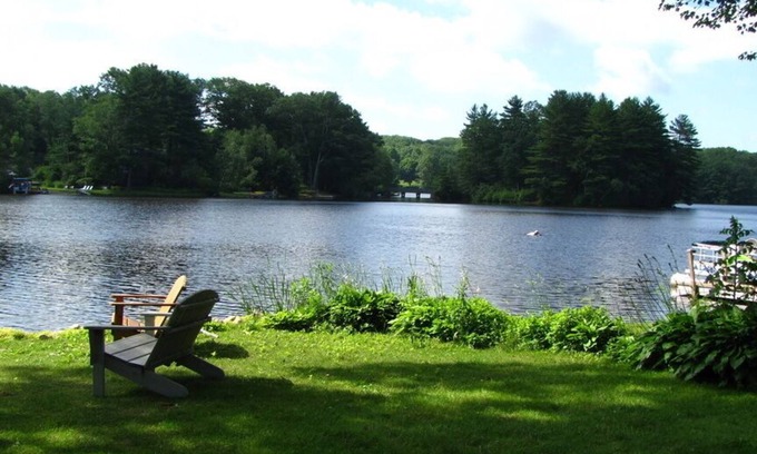 Northwest Harwinton Cottage | Waterfront Lake Home on Tranquil Harwinton Lake with spectacular 180⁰ view.