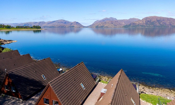 Kentallen Cottage | Waterfront Lodge 8 with Hot Tub