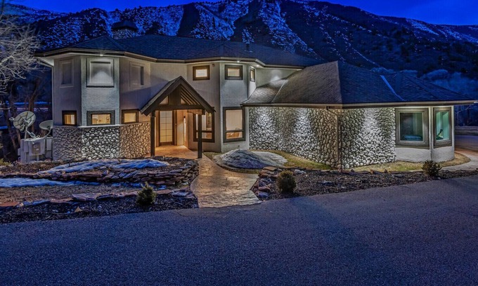 Basalt Villa | Waterfront Luxury Mountain Retreat