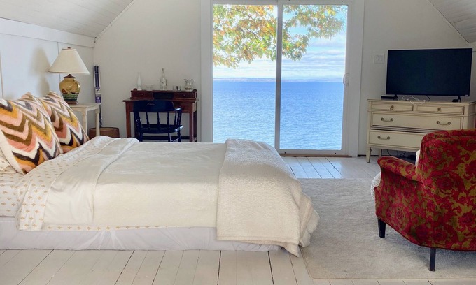 Bayside Cottage | WATERFRONT Maine Historical Cottage with Separate Guest Cottage