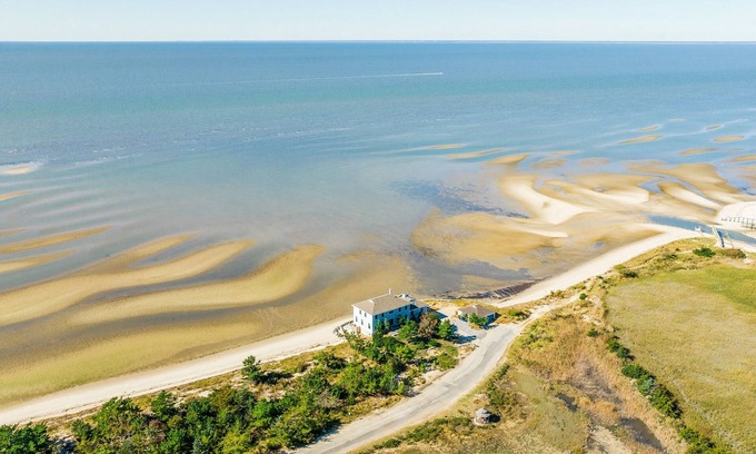 Del Haven House | Waterfront Oasis on 2.5 acres! Those VIEWS!