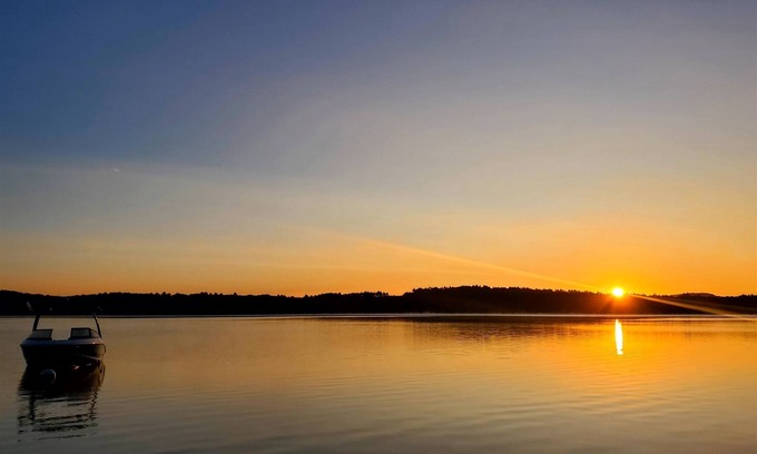 Naples House | WATERFRONT ON BRANDY POND! SLEEPS 20!