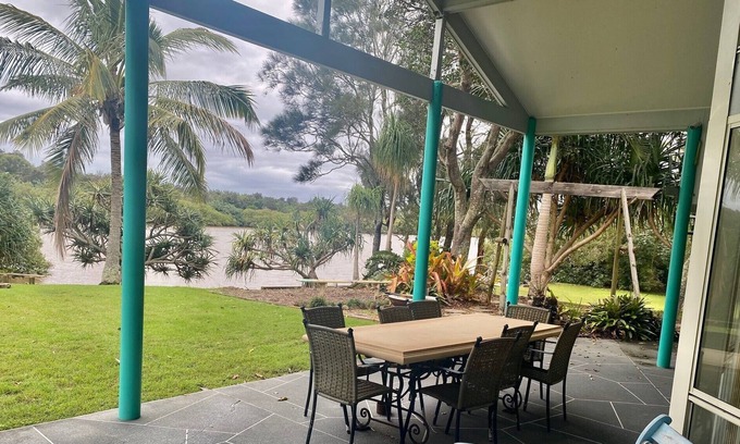 Pottsville House | Waterfront on Mooball Creek - Pelican Point