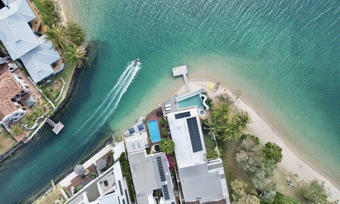 Palm Beach Villa | Waterfront @ Palm Beach pool with slide a tinny canoe & Kayak prime position.