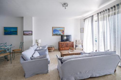 Tower Road Apartment | Waterfront Panorama Massive Three Bedrooms Flat 8S