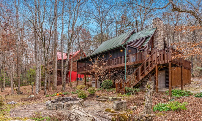 Ellijay Cabin | Waterfront retreat with a deck, grill, fireplace, board games, W/D, & central AC