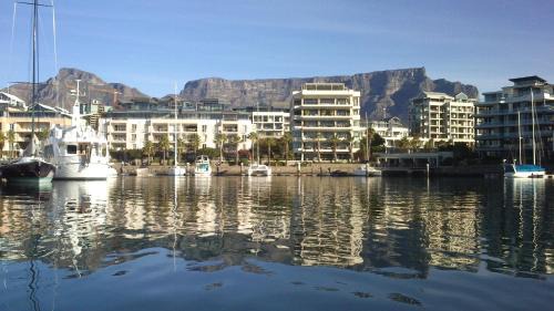 Victoria and Alfred Waterfront Apartment | Waterfront Stays