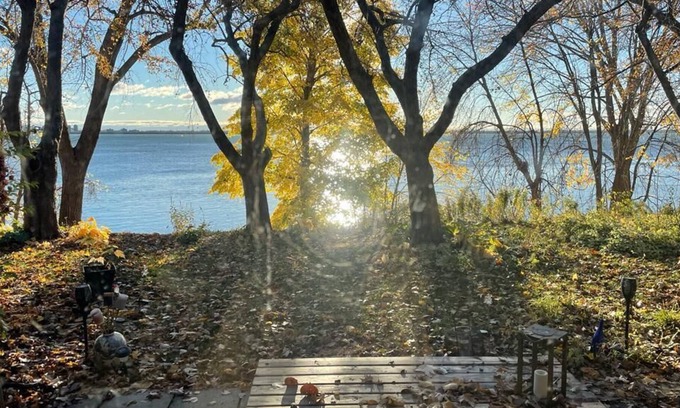 Verdun House | Waterfront townhouse