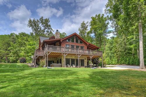 Lake Norman of Catawba House | Waterfront 1-Acre Private Dock Hot Tub Firepit Bankhead Lodge by AvantStay