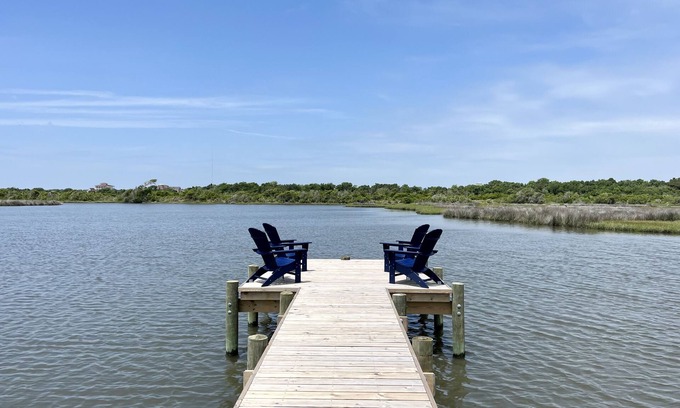 North Topsail Beach House | Waterfront Soundside Cottage With Private Dock - Steps To The Beach! Sleeps 4.