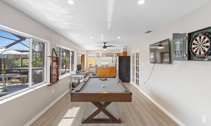 Southside Rural Community House | Waterfront Vacation House