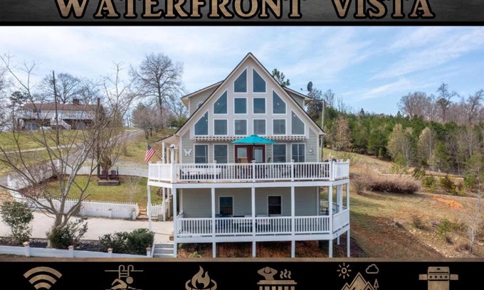 Dandridge House | Waterfront Vista