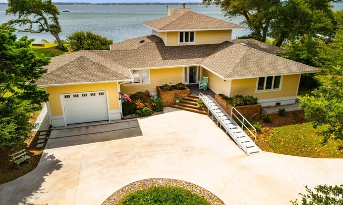 Morehead City Apartment | Waterfront w/New Heated Pool and Private Pier.