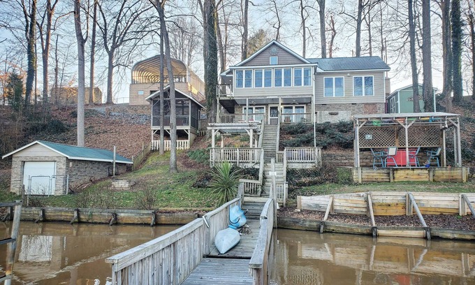 Southmont Cottage | Waterfront with Private Dock and HUGE Views