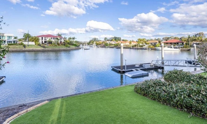 Gold Coast House | Waterfront Wonder, Luxe 4BD Family Retreat Villa