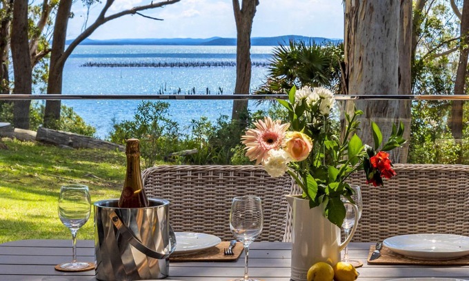 Soldiers Point House | Waterfront Woodlands Sunsets Soldiers Point - Whole Property