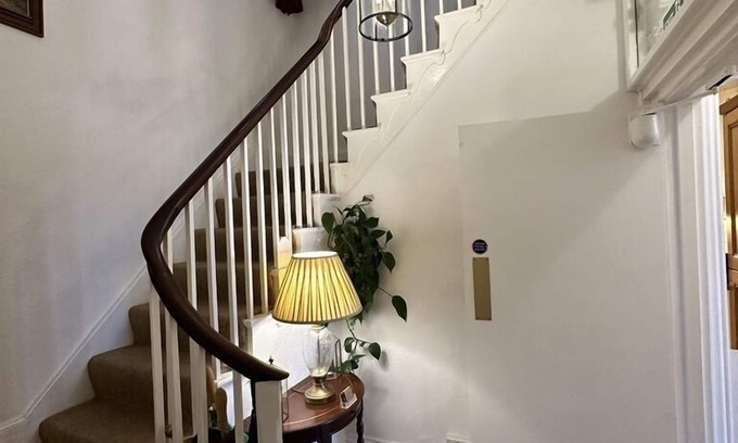 Chard Bed & Breakfast | Watermead House