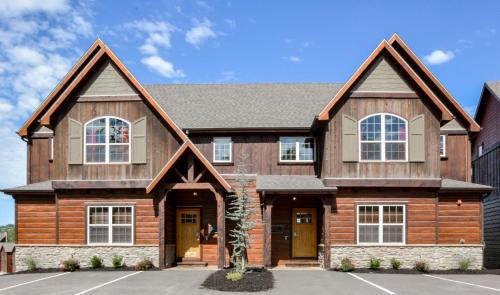 Indian Point House | WaterMill 11 Bedroom Villa