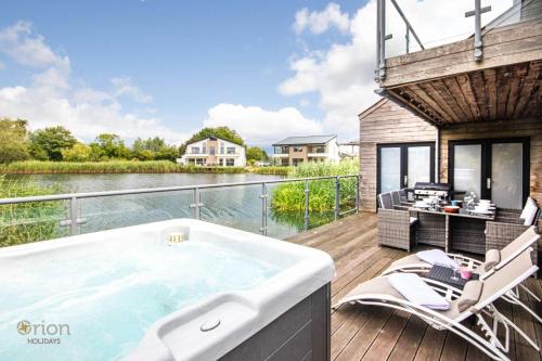 South Cerney House | Waters Edge 04, Waterside Lodge P
