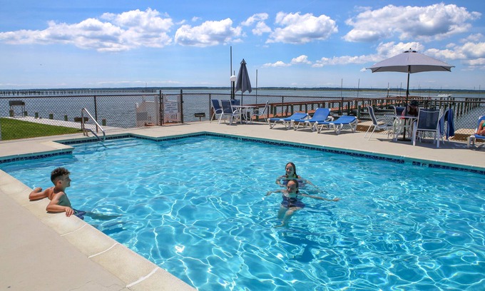 Chincoteague Hotel | Waterside Inn