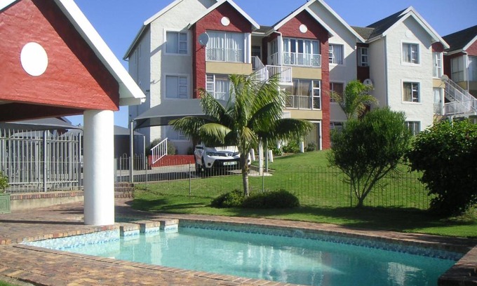 Aston Bay Apartment | Waterside Living DB03