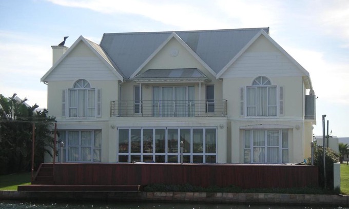 Marina Martinique House | Waterside Living MM1394