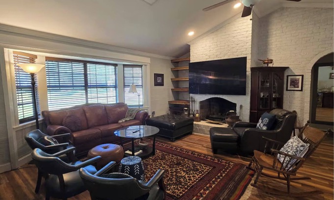 Wright House | Waterside- Spacious home, Dock, Bunks -Sleeps 13