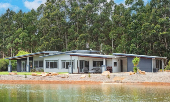 Wilyabrup Apartment | Waterside Wilyabrup | Lake Views | Family Friendly