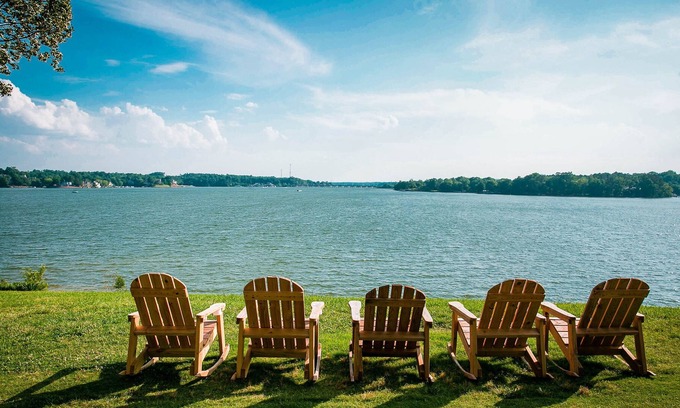 Steele Creek Cabin | Waterview Family Style Two Bedroom Cabin #9 at Long Cove Resort by Redawning
