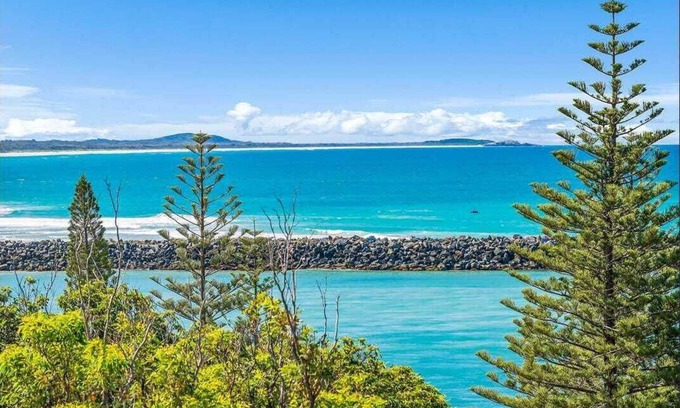 Port Macquarie House | Waterviews in the heart of Port Macquarie